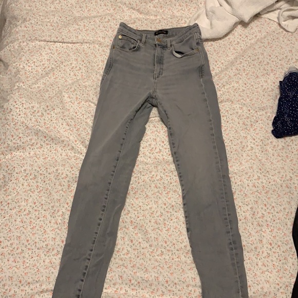 Jeans - Picture 2 of 3